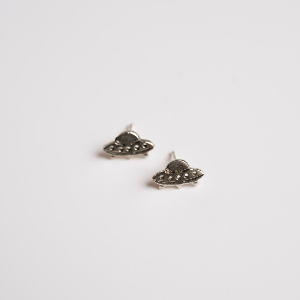 ufo stud earrings in sterling silver
