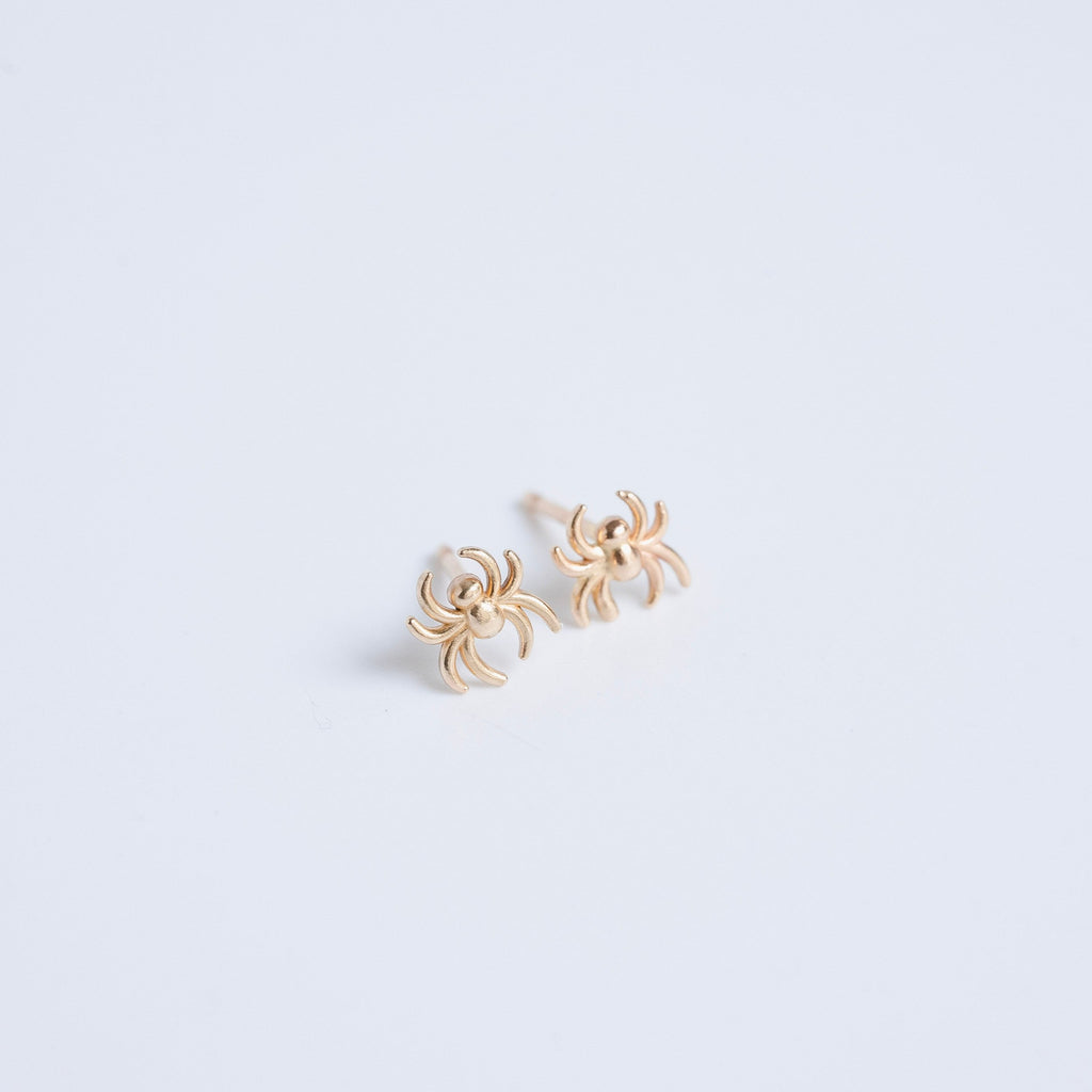 spider stud earrings in 14 karat gold